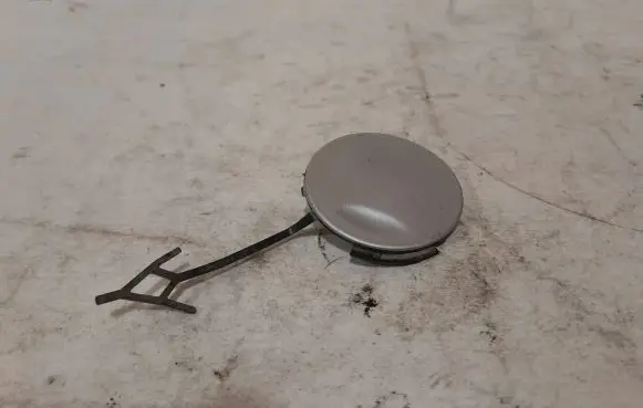 Opel Astra H Front tow hook cap/cover 13225748 375768702