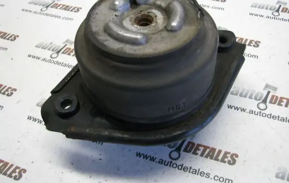 Engine mount bracket