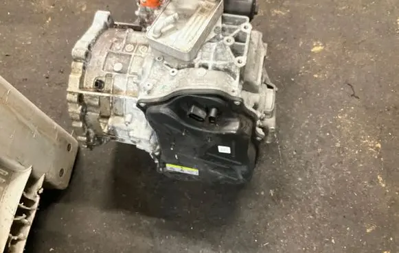 Audi A3 8Y Gearbox mount VBZ FD6DD002 DDD301107