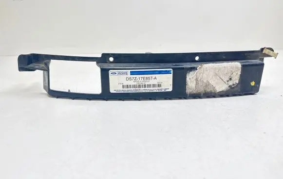 Ford Fusion II Front bumper mounting bracket DS7Z17E857A 3797252311