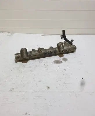 Opel Astra H Fuel main line pipe 0445214094 006437L3