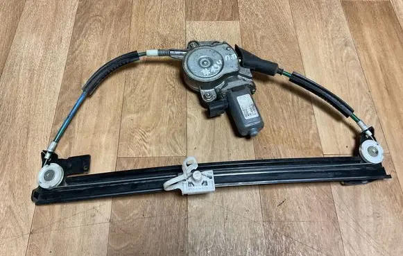 Alfa Romeo 147 Front door electric window regulator 46751870 30102003 L00060