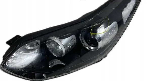 KIA Sportage Headlight/headlamp 92101-F1000