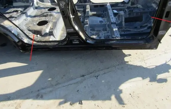 Nissan X-Trail T33 Sill