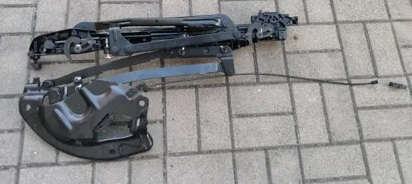 Volkswagen Eos Convertible roof hinge 1Q0825350C