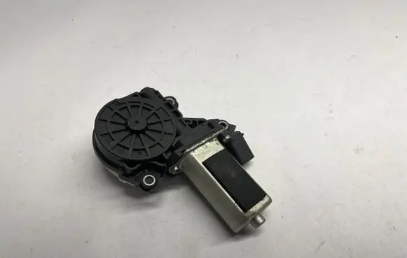 Audi A8 S8 D4 4H Front door soft close latching motor 4F0887060