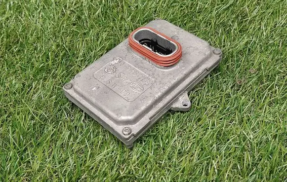 Headlight ballast module Xenon