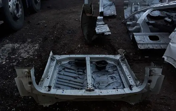 Peugeot 5008 Rear bodywork 9807437180