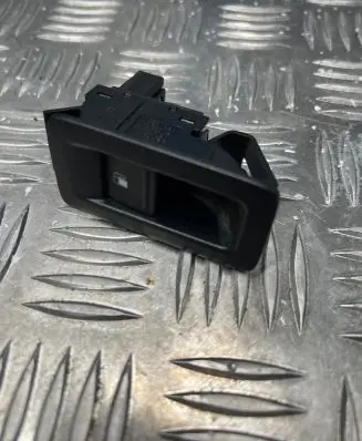 Volkswagen Touran II Fuel tank opening switch 1T0959551 1F0959527