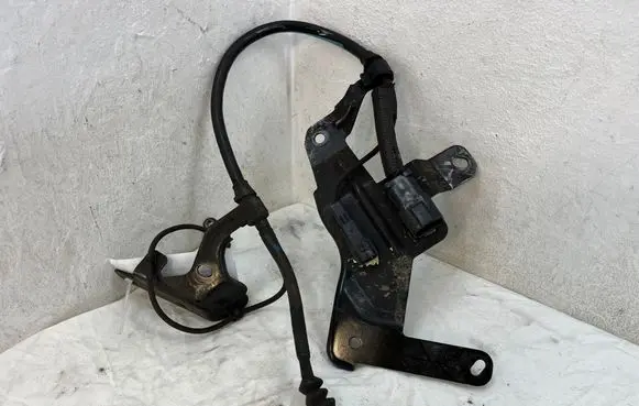 Nissan Qashqai J12 ABS rear brake sensor 479A76UA1C