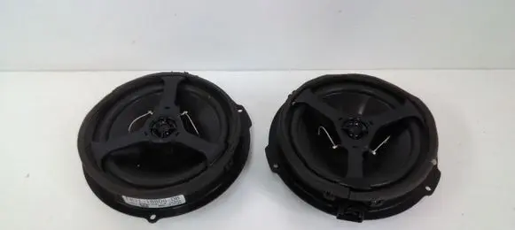 Ford Mustang VI Front door speaker FR3T18808DB