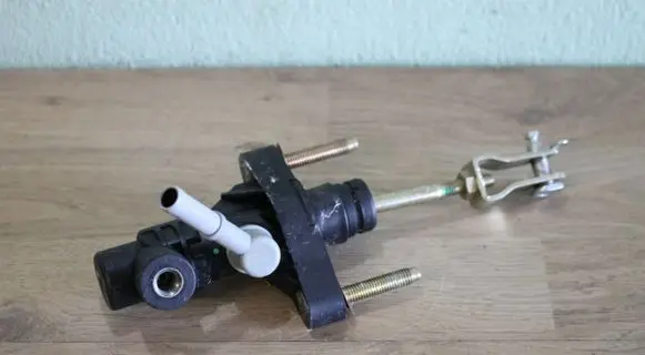 Toyota Corolla Verso AR10 Clutch master cylinder 3145416010