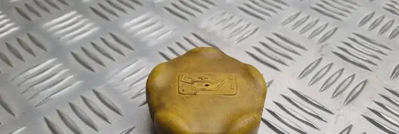Opel Vectra C Oil filler cap 