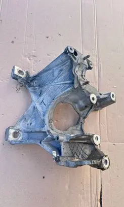 Audi A4 S4 B9 Engine mounting bracket 8W0399296E