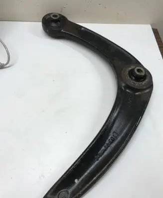 Citroen C4 I Front lower control arm/wishbone