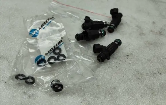 Fuel injector
