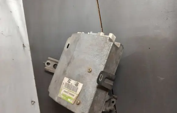 Toyota Yaris Power steering control unit/module 8965012060