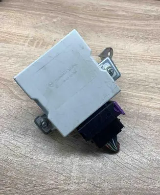 Toyota Avensis T250 Window wiper relay 150696