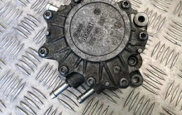 Audi A6 S6 C6 4F Vacuum pump 03G145209C 070607