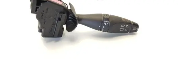 Ford Mondeo Mk III Wiper control stalk 1S7117A553