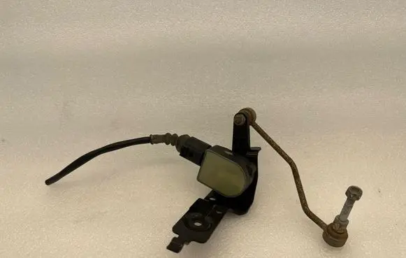 Audi A6 S6 C6 4F Front height sensor lever 1T0907503 4F0941285F 4B0973712