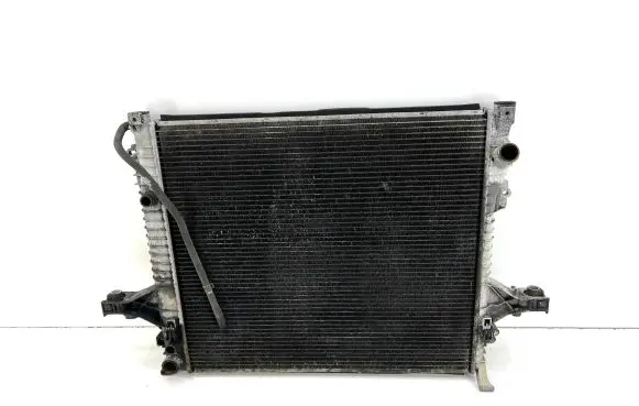Volvo XC90 Coolant radiator 8684366