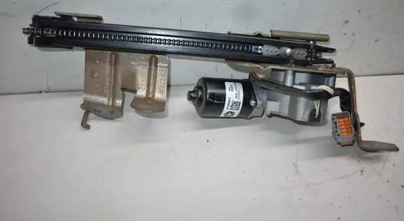 Dodge Grand Caravan Tailgate/trunk/boot lift motor 68195936AC
