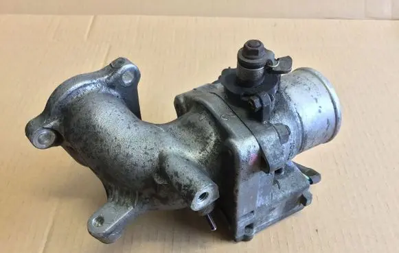 Toyota Corolla E120 E130 Throttle valve 8967221020