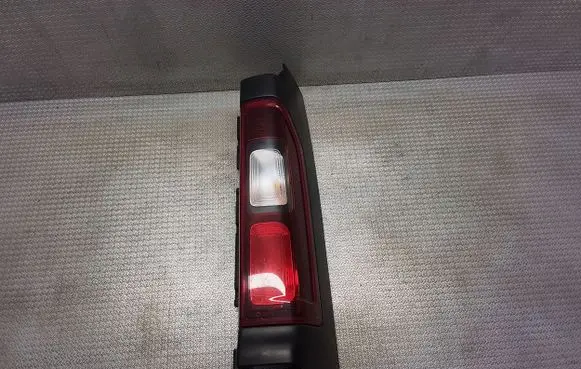 Renault Trafic III (X82) Rear/tail lights 93450971