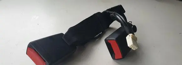 KIA Rio Rear seatbelt buckle