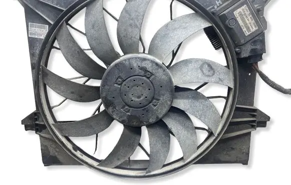 Mercedes-Benz GL X164 Electric radiator cooling fan A1645000093 PA6GF25