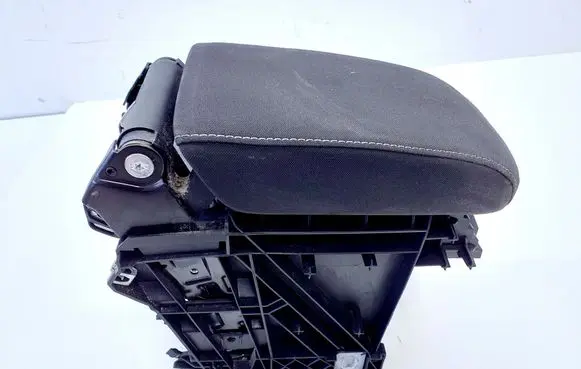 Volkswagen Golf VII Armrest 5G0864251C