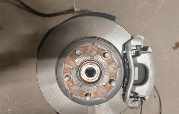 Toyota Yaris Cross Front wheel hub spindle knuckle