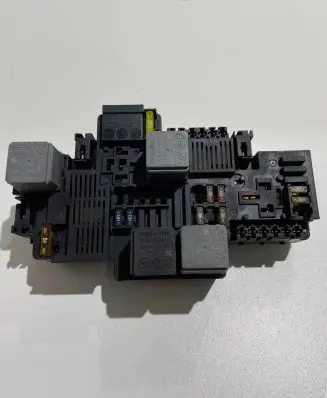 Mercedes-Benz E AMG W213 Fuse module A2139062202