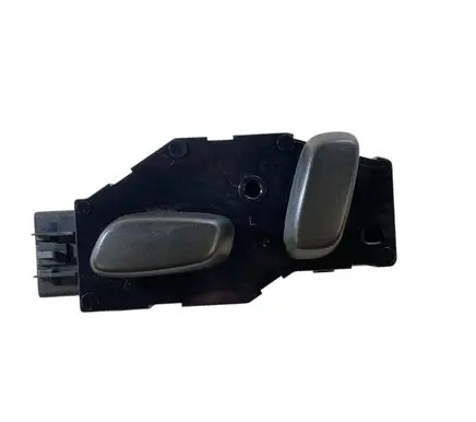 Buick Envision II Seat control switch 84689839