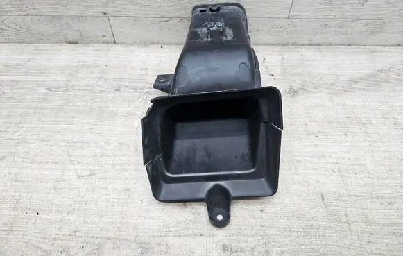 BMW M2 G87 Intercooler air guide/duct channel 8081264