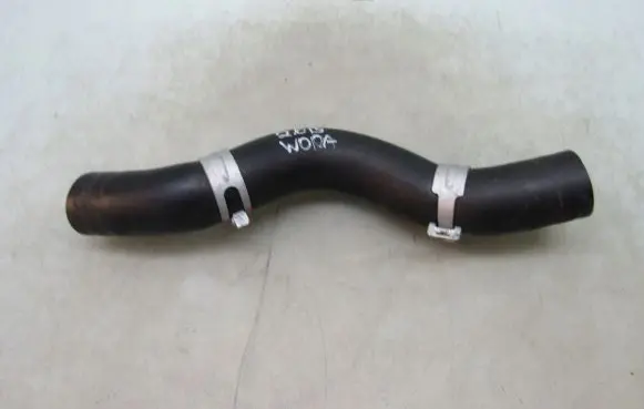 Honda CR-V Engine coolant pipe/hose
