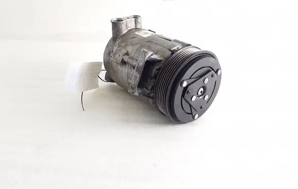 Maserati Levante Air conditioning (A/C) compressor (pump) 35232024F
