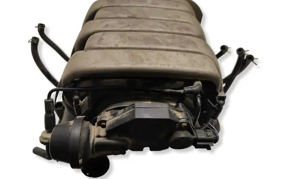 Audi A6 S6 C6 4F Intake manifold 06C133619A 6529382