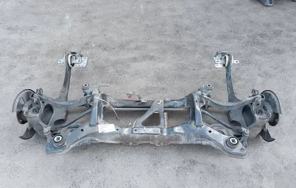 Volvo XC60 Rear axle beam 