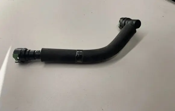 Ford Mustang V Breather/breather pipe/hose 4R3E6K817BB