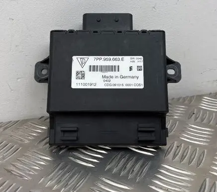 Volkswagen Touareg II Voltage converter/converter module 7PP959663E 111001912