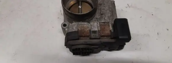 Volkswagen Golf V Throttle valve 03C133062A