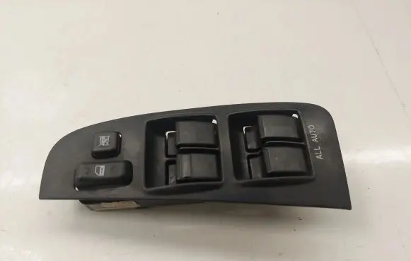 Toyota Avensis T250 Electric window control switch 8480205210B0 8482005100