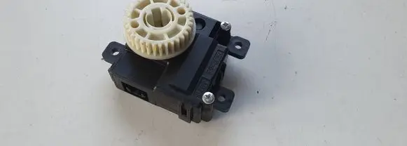 Toyota Yaris A/C air flow flap actuator/motor 