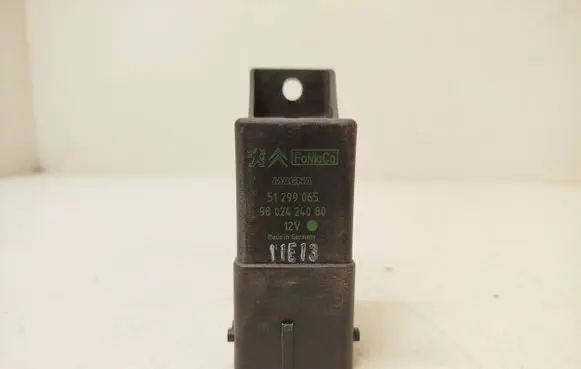 Citroen C5 Glow plug pre-heat relay 9802424080 51299065