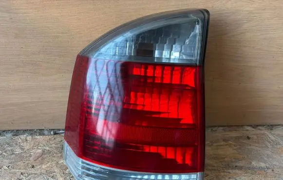 Opel Vectra C Rear/tail lights 13157646