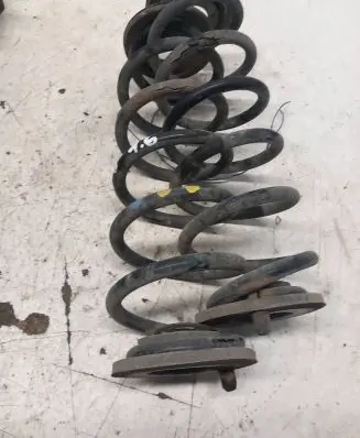 Volkswagen Golf Plus Rear coil spring