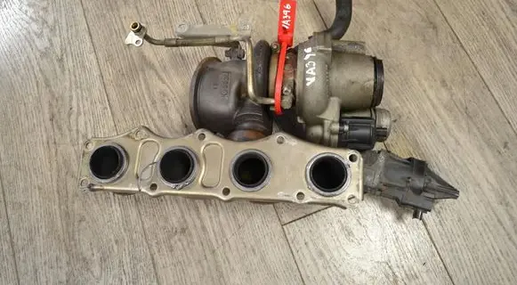 BMW 5 F10 F11 Turbo 4947752505