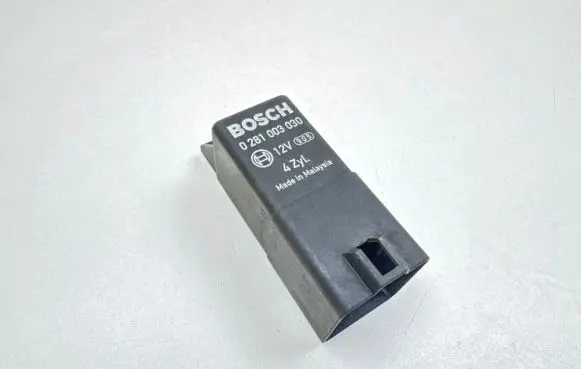 Honda Civic Glow plug pre-heat relay 0281003030
